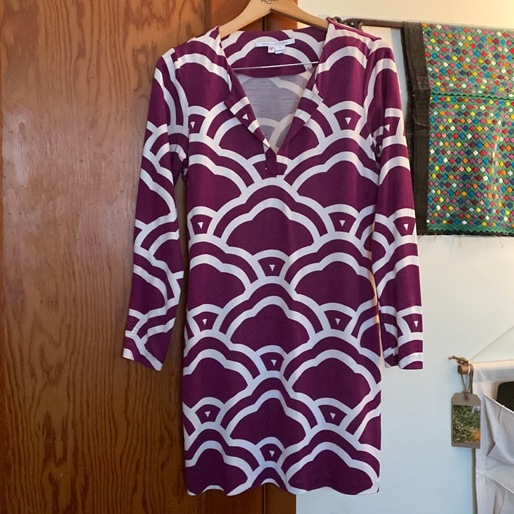 Diane Von Furstenberg Reina Dress. Silk jersey. Heavy weight. Split neck.